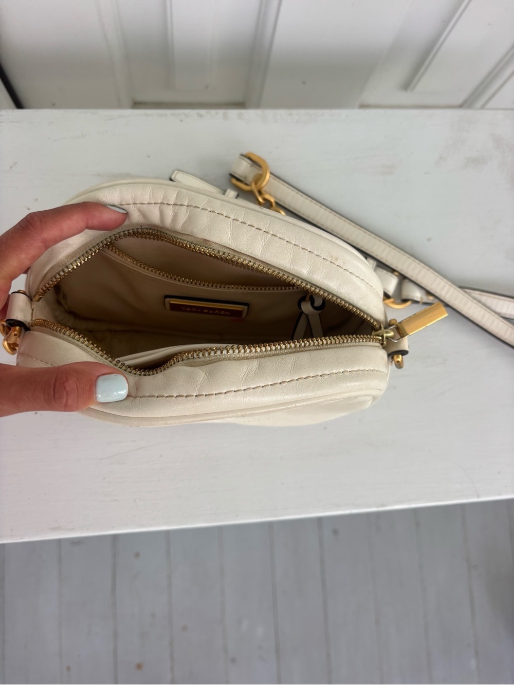 Tory Burch Cream Quilted Leather Chain Crossbody Purse - Picture 2 of 3